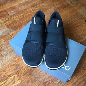 Men’s Ecco Running Shoes
